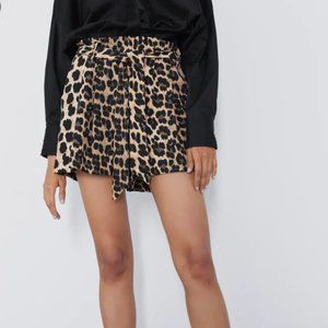 Zara leopard print shorts NWT